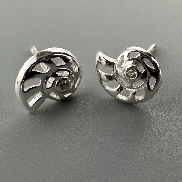 Sterling Silver CZ Sea Shell Earring - Picture 10 of 12